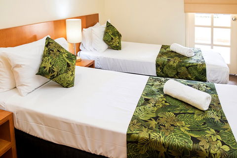 The Lakes Cairns Resort - eAccommodation 8
