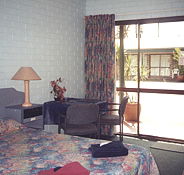 Amaroo Motor Inn - eAccommodation