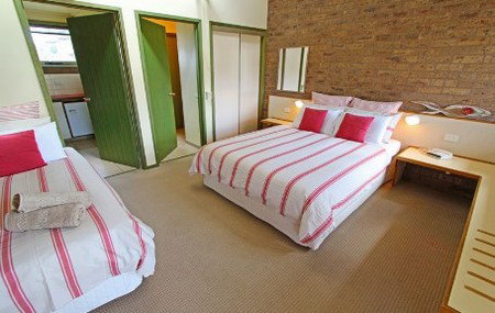 The Beachfront Motel - eAccommodation 3