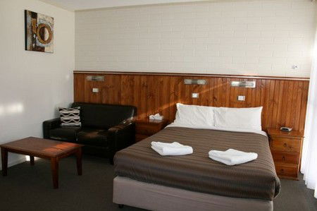 Central Motel Mildura - eAccommodation 0