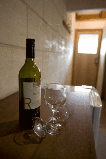 Port O Call Motel - eAccommodation 2