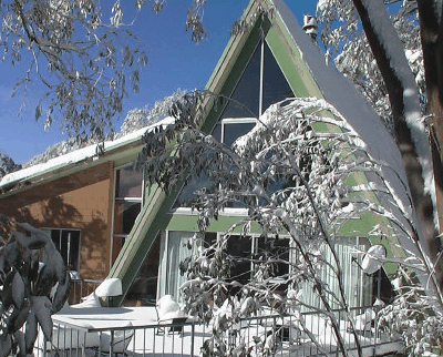 Ripparoo Ski Lodge - eAccommodation 0