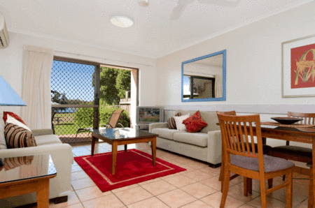 Cayman Quays - eAccommodation 4