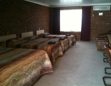 Town And Country Motor Inn Cobar - eAccommodation 3