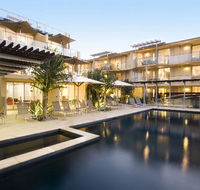 Maison Noosa Luxury Beachfront Resort - eAccommodation