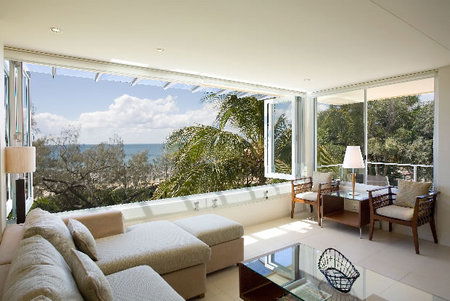 Maison Noosa Luxury Beachfront Resort - eAccommodation 3