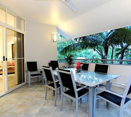 Oasis At Palm Cove - eAccommodation 0