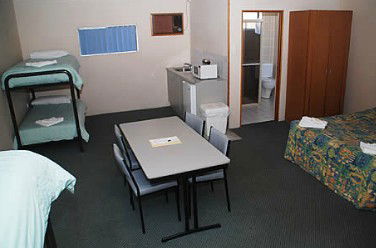 Oasis By The Lake - eAccommodation 3