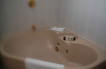 Oasis By The Lake - eAccommodation 4