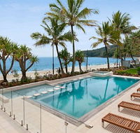 Fairshore Beachfront Apartments - eAccommodation