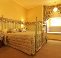 The Russell Hotel - eAccommodation