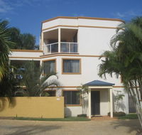 The Grange Resort - eAccommodation