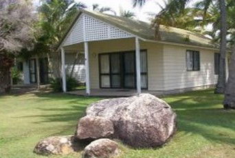 Halliday Bay Resort - eAccommodation 3