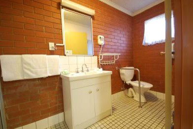 Junction Motor Inn - eAccommodation 3