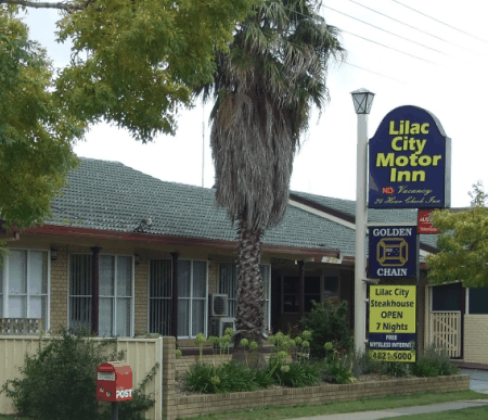 Lilac City Motor Inn  Streakhouse - eAccommodation