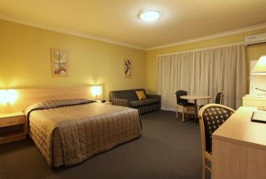 Maclin Lodge Motel - eAccommodation 4