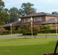 Carriage House Motor Inn - eAccommodation