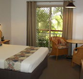 Colonial Village Motel - eAccommodation