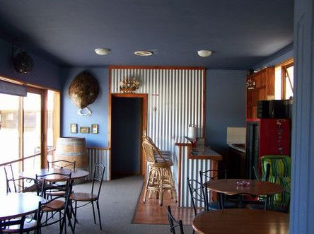 Allestree Holiday Units - eAccommodation 1