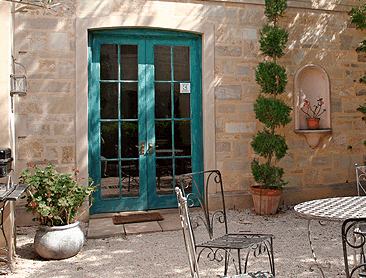 Mallyons Executive Villas - eAccommodation