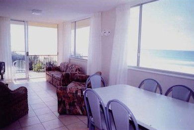 Surfers Pacific Towers - eAccommodation 1
