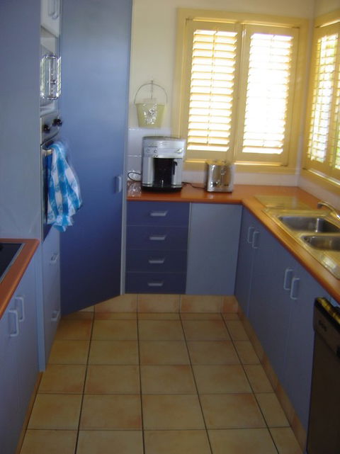 Hastings Cove Holiday Apartments - eAccommodation 2