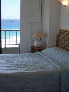 The Rocks Resort - eAccommodation 7