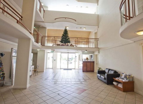 Regency On The Beach - eAccommodation 1