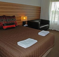 Red Cedars Motel - eAccommodation