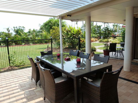 Montage Beach Apartments - eAccommodation 4