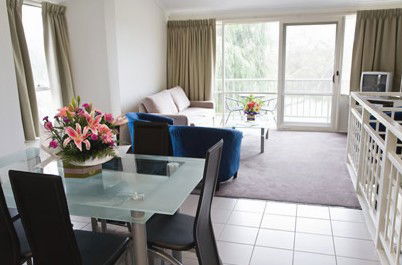 Nepean Country Club - eAccommodation 1