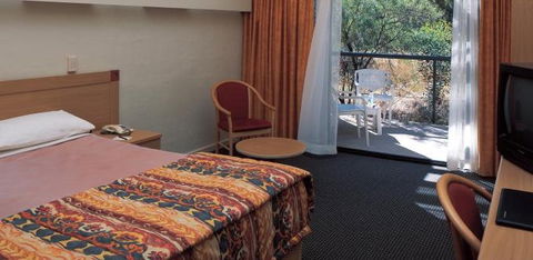 Kings Canyon Resort - eAccommodation 1