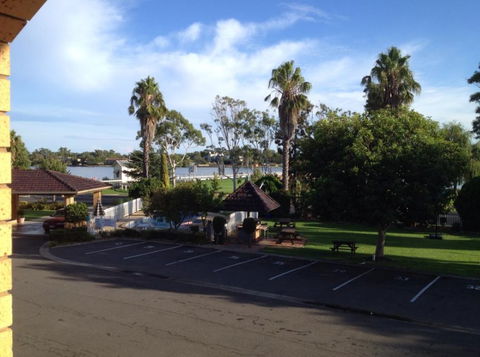 Lake View Motel - eAccommodation 6