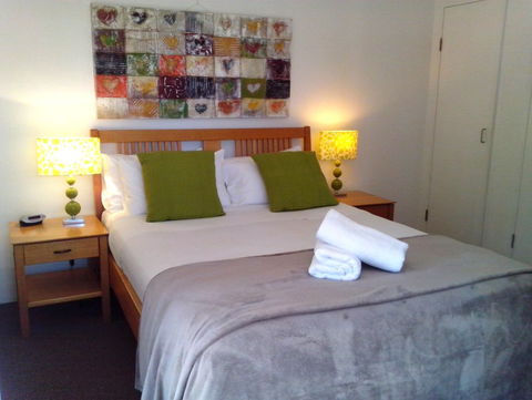 Outrigger Bay Apartments - eAccommodation 5