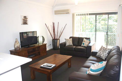 Outrigger Bay Apartments - eAccommodation 7