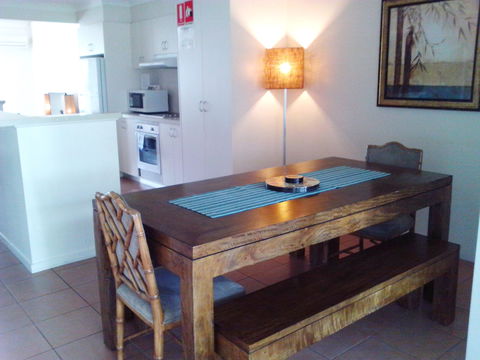 Outrigger Bay Apartments - eAccommodation 10