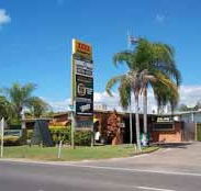 Queens Beach Motor Hotel - eAccommodation
