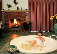 Boronia Peak Villas - eAccommodation