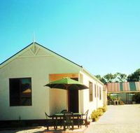 Port Vincent Holiday Cabins and Apartments - eAccommodation