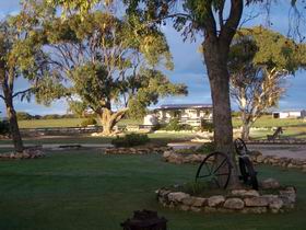 Coodlie Park Farm Retreat - eAccommodation 0