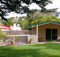 Shiralea Country Cottage - eAccommodation