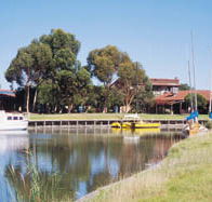 Goolwa Riverport Motel - eAccommodation
