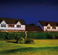 Mick O'Shea's Irish Pub And Motel