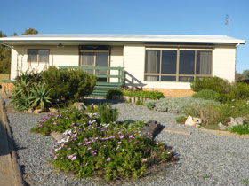 Oaklands Beach House - eAccommodation 0