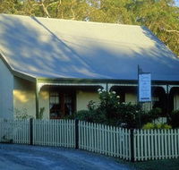 Country Pleasures Bed and Breakfast - eAccommodation