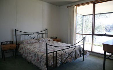 Toolunka Estate Cottage - eAccommodation 3