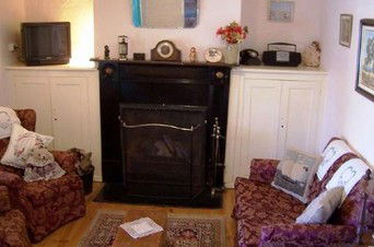 Lavender Cottage Bed And Breakfast Accommodation - eAccommodation 3