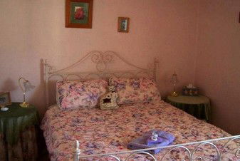 Lavender Cottage Bed And Breakfast Accommodation - eAccommodation 5