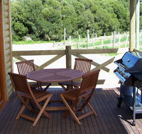 McLaren Ridge 3 - McLaren Ridge Log Cabins - eAccommodation