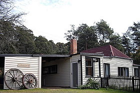 Glenbrook House And Cottage - eAccommodation 0